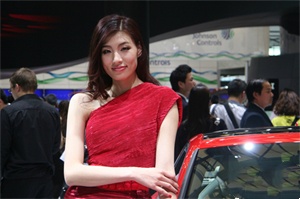 Brave Dreams: The Future Blueprint of a Shanghai Girl Brave Dreams: The Future Blueprint of a Shanghai Girl