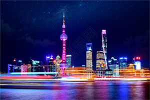 自我实现与伴侣支持:上海的男女共生 自我实现与伴侣支持:上海的男女共生